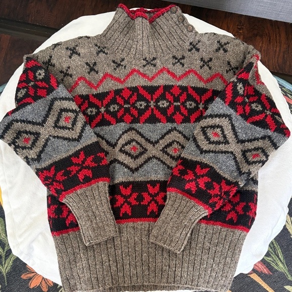 Don Thomas Sporthaus Other - Don Thomas Sporthaus Men's Turtleneck Sweater in Gray and Red Pattern